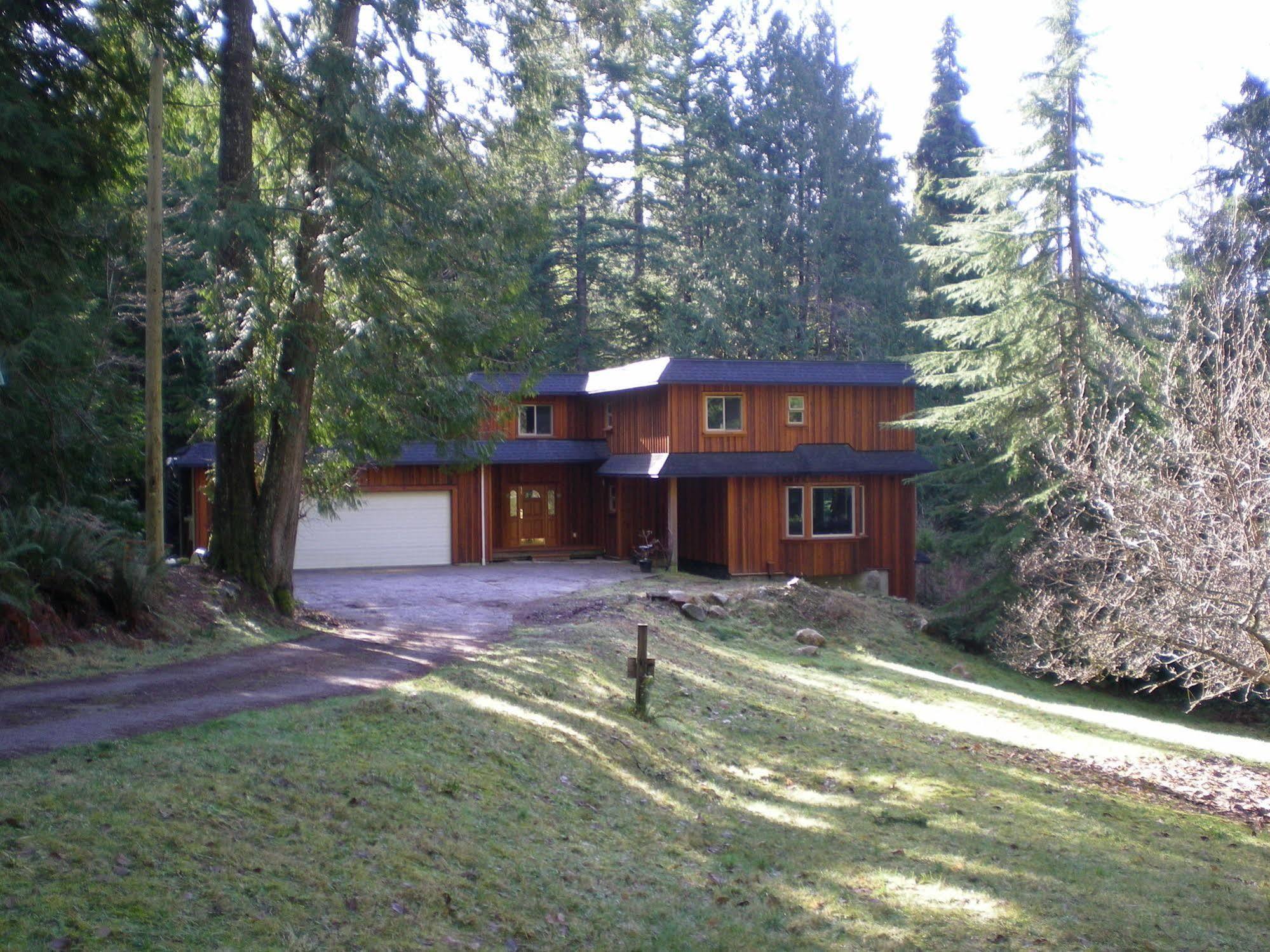 Davis Brook Retreat Bed and Breakfast Sechelt Εξωτερικό φωτογραφία