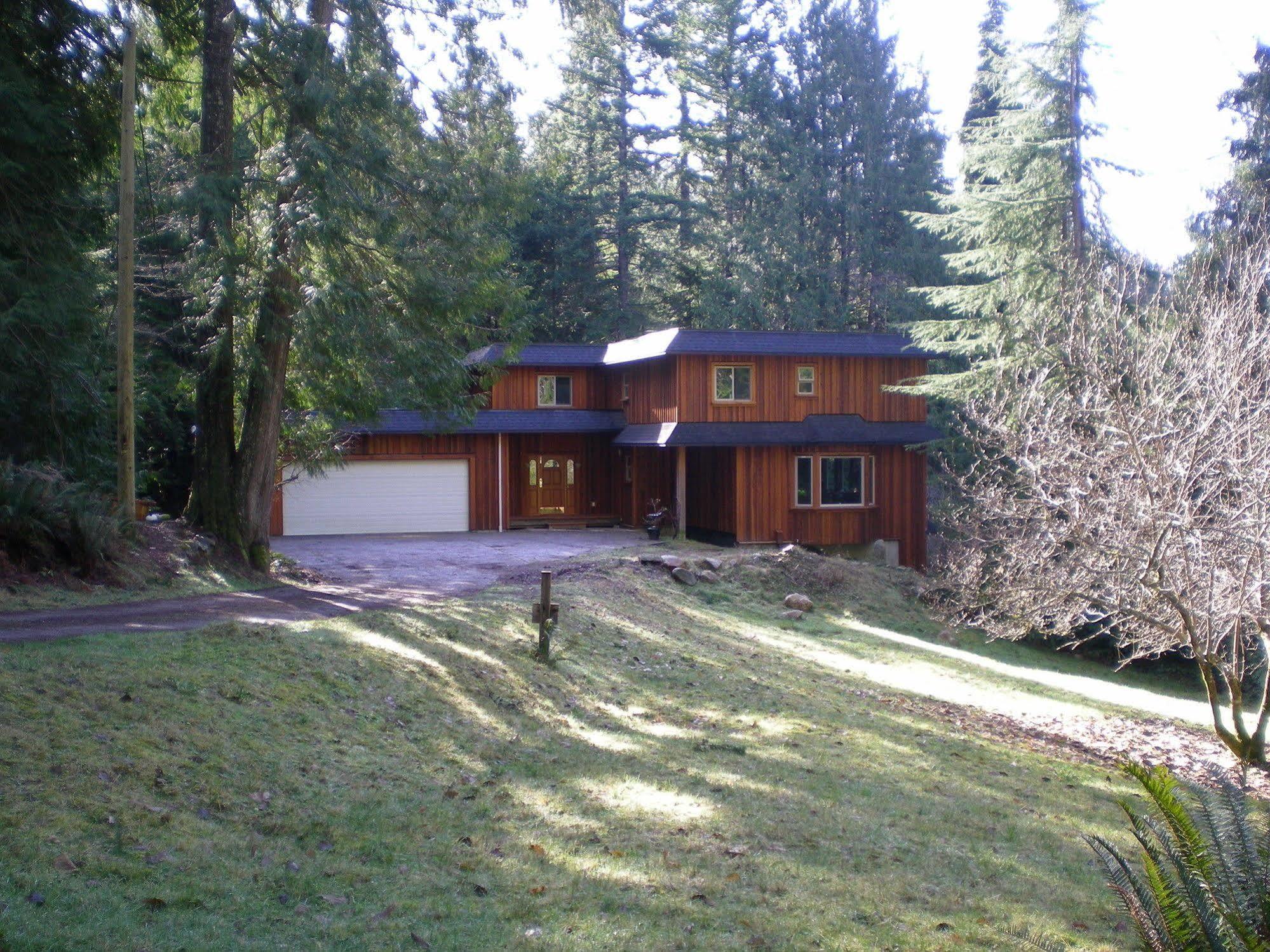 Davis Brook Retreat Bed and Breakfast Sechelt Εξωτερικό φωτογραφία