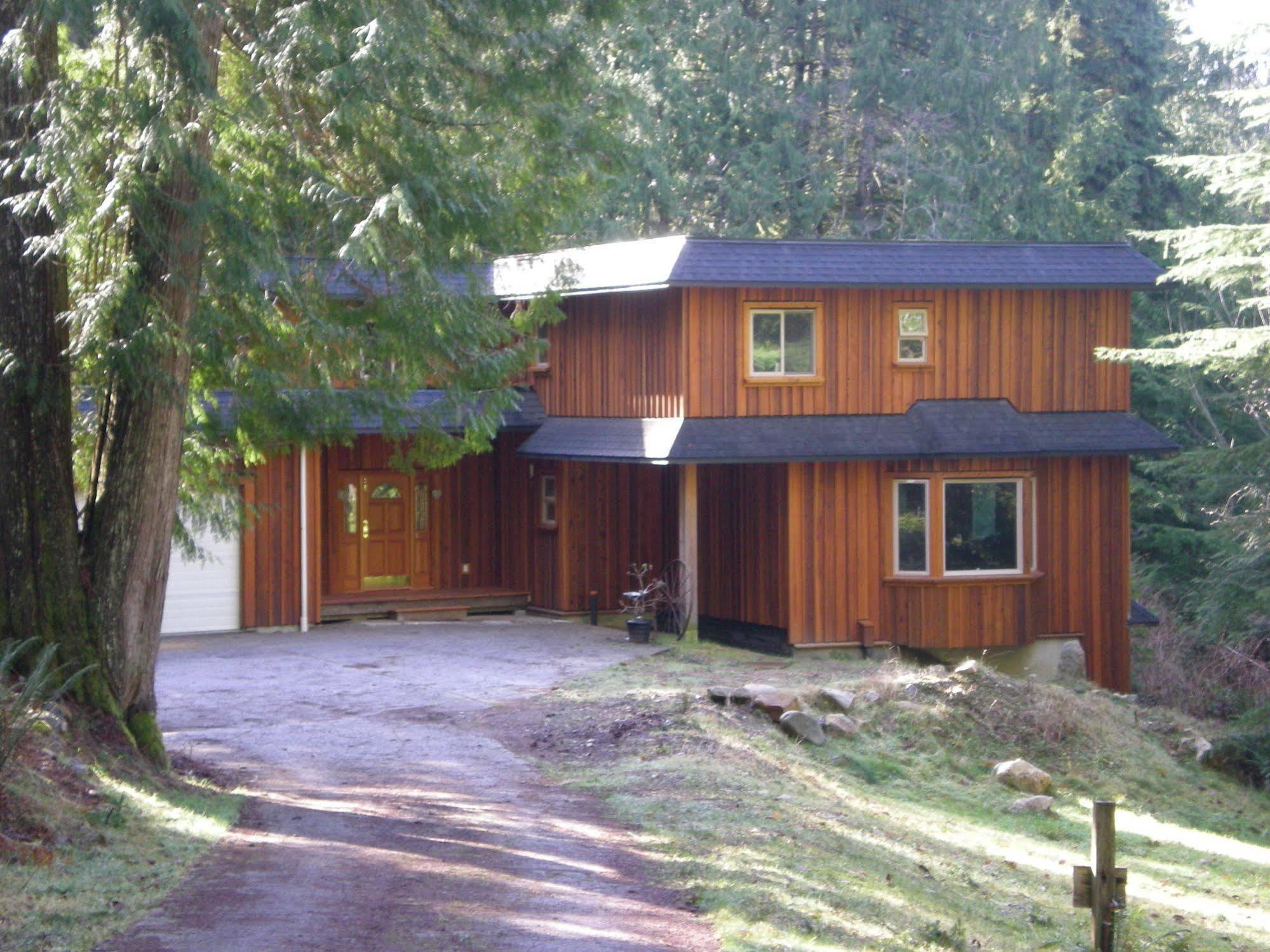 Davis Brook Retreat Bed and Breakfast Sechelt Εξωτερικό φωτογραφία